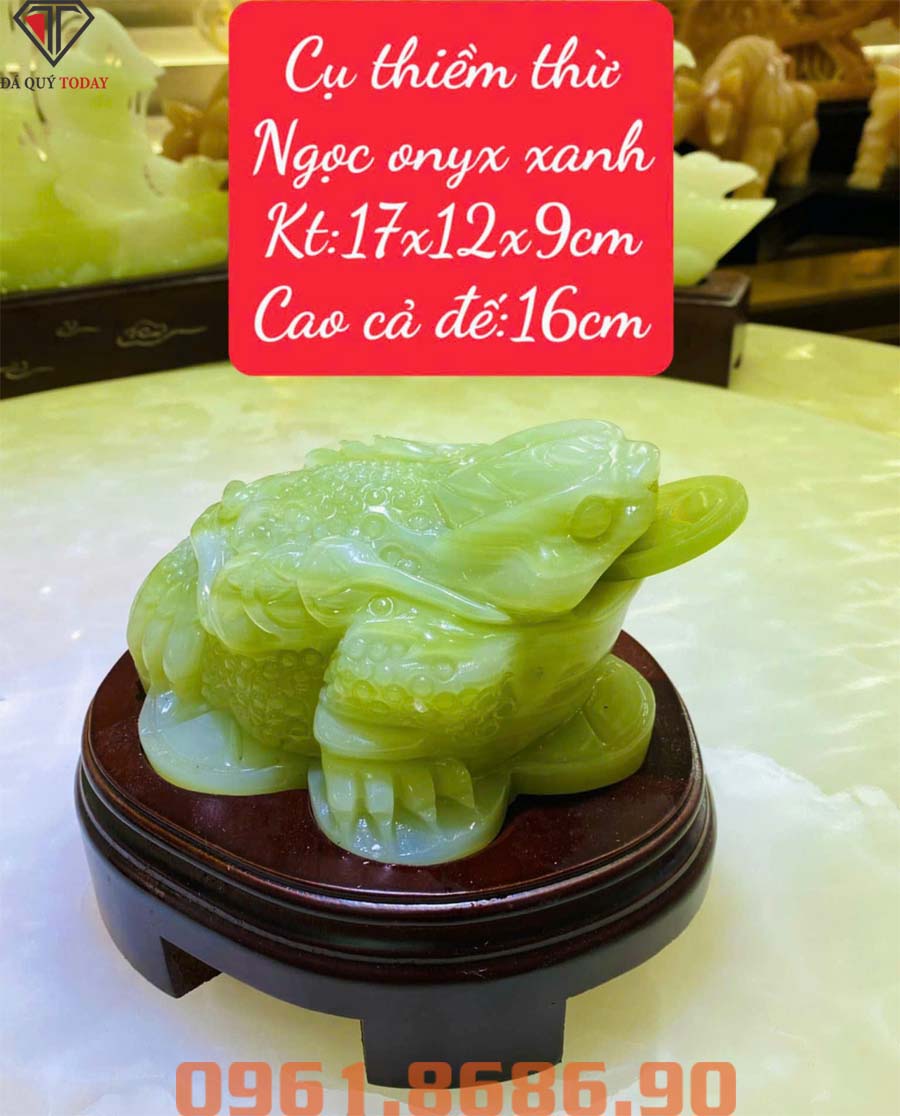 Cóc ngậm tiền bằng ngọc onyx xanh